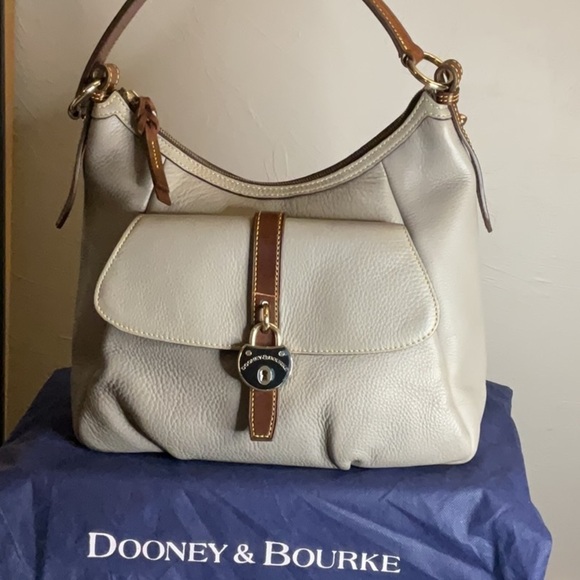 Dooney & Bourke Vintage Pebbled Leather - Picture 2 of 14